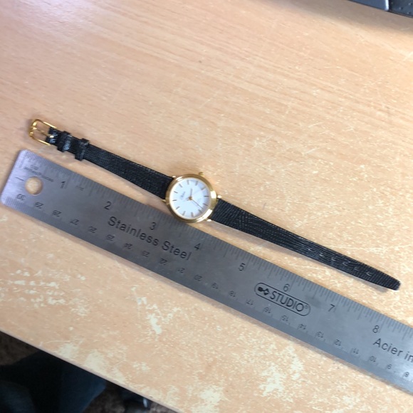 High Quality Ladies Rideau Swiss Watch - Picture 8 of 11